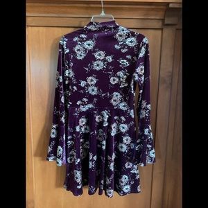 Beautiful plum/purple flower pattern velvet dress